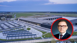 Lotnisko w Radomiu będzie zmniejszone. Mniej sklepów i więcej wojska. Znamy plany