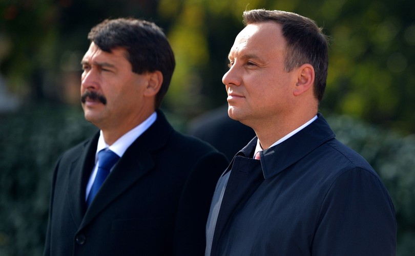 PREZYDENCI PAŃSTW GRUPY WYSZEHRADZKIEJ NA ZAMKU W ŁAŃCUCIE