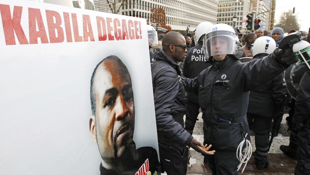 Ok. 200 osób zatrzymanych, zdemolowane sklepy i samochody - to bilans dwudniowych manifestacji przeciwników prezydenta DR Konga Josepha Kabili w afrykańskiej dzielnicy Brukseli. Władze dzielnicy zakazały organizowania zgromadzeń do przyszłego poniedziałku.