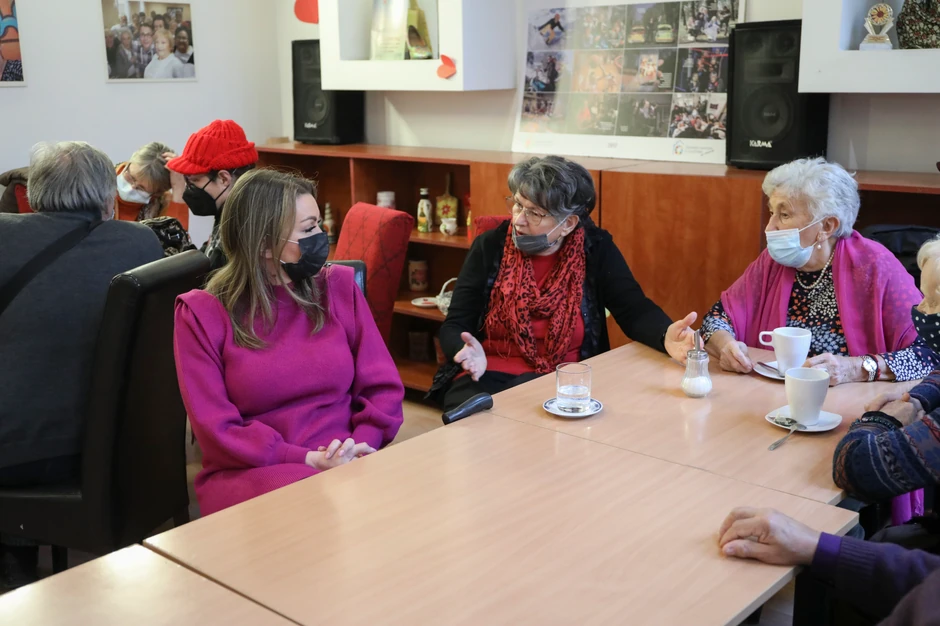 Sekretarka u klubu sa našim starijim sugrađankama