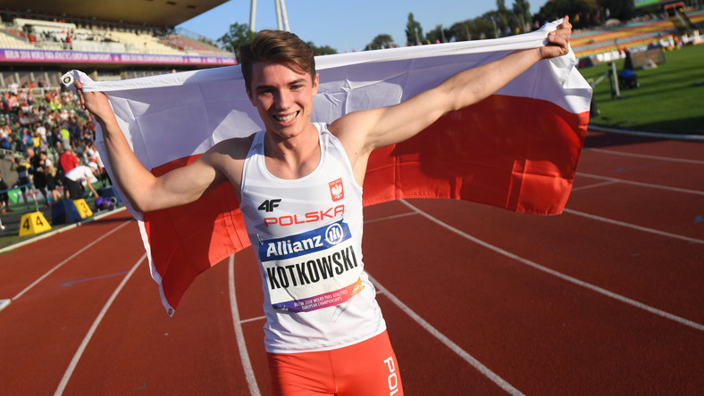 Michał Kotkowski - z wody na ląd. Historia dwukrotnego ...