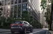 Lexus NX nie boi się miasta, a w razie potrzeby potrafi sam zdalnie zaparkować