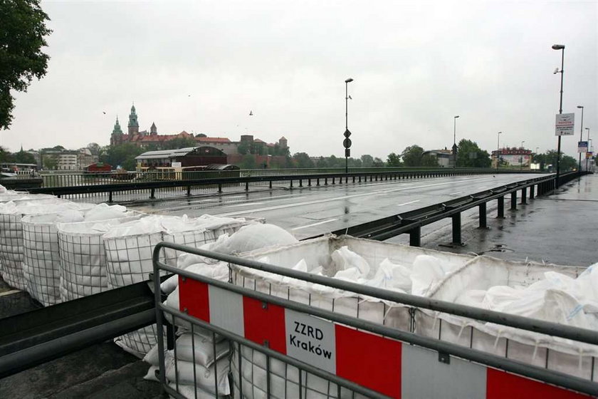 Tak Kraków walczy o most