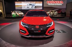 Honda prezentuje petardę na kołach! Oto civic type R. WIDEO