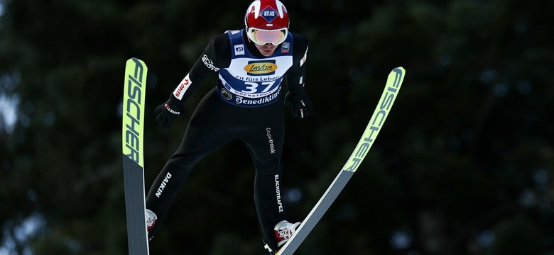 PŚ w skokach. Kamil Stoch 11. w Oberstdorfie, wygrał Stefan Kraft