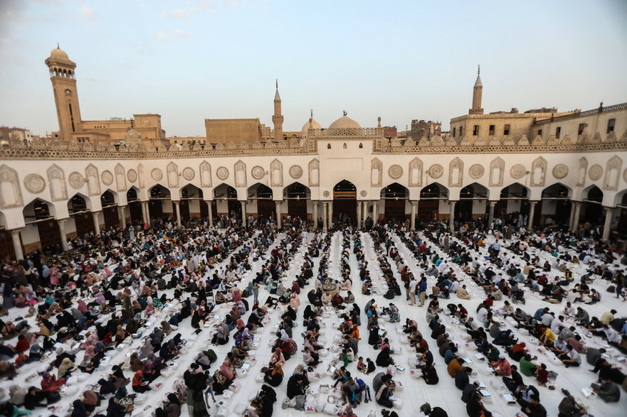 Meczet Al-Azhar w Kairze, Egipt, 8 kwietnia 2022 r.