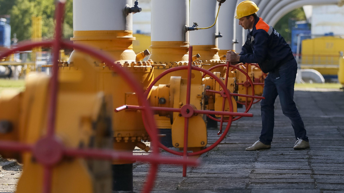 Gazprom realizuje zobowiązania kontraktowe wobec europejskich odbiorców - zapewnił w środę szef koncernu Aleksiej Miller na spotkaniu z prezydentem Rosji Władimirem Putinem. Przyznał jednak, że Gazprom nie jest obecnie w stanie zapewnić dodatkowych dostaw.
