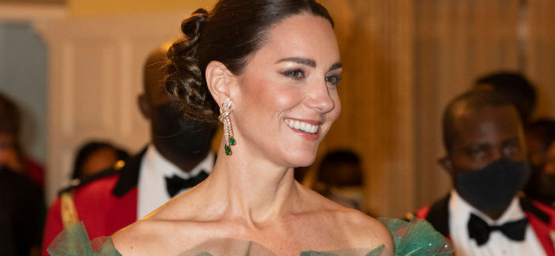 Księżna Kate zachwyciła na Jamajce. Specjaliści zdradzili tajniki jej makijażu i fryzury