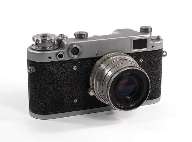 Aparat fotograficzny na kliszę