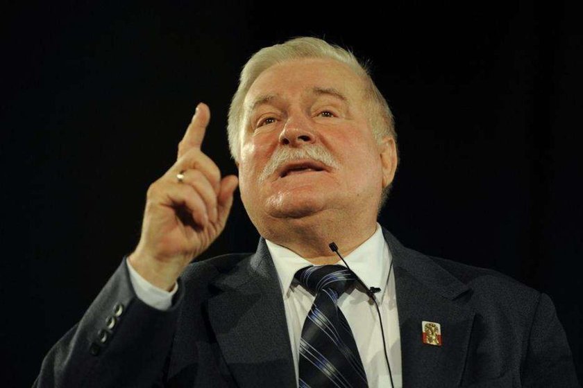 Wałęsa poucza Tuska