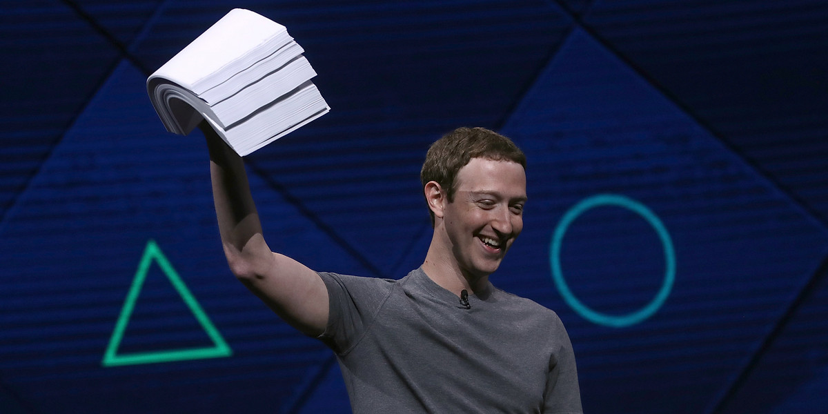 Mark Zuckerberg, prezes Facebooka, podczas przemówienia na konferencji F8