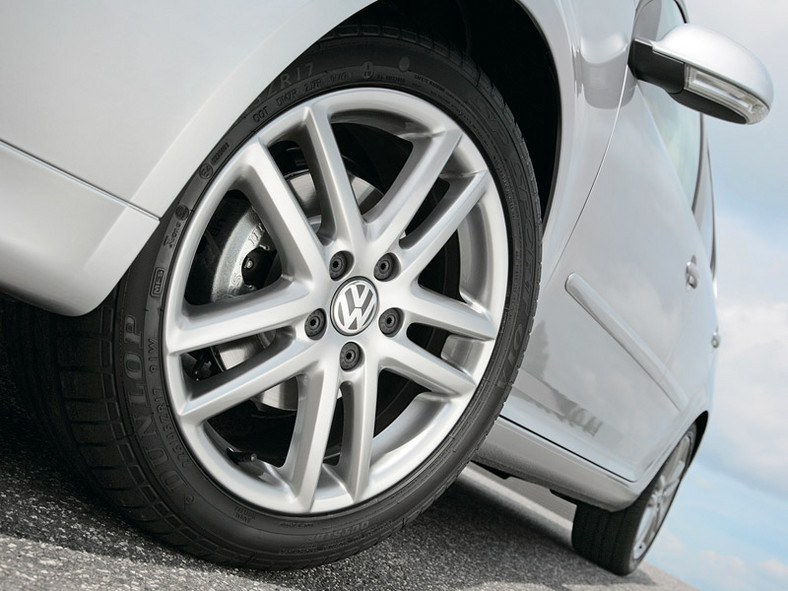 Volkswagen Golf GT Sport - to się opłaca