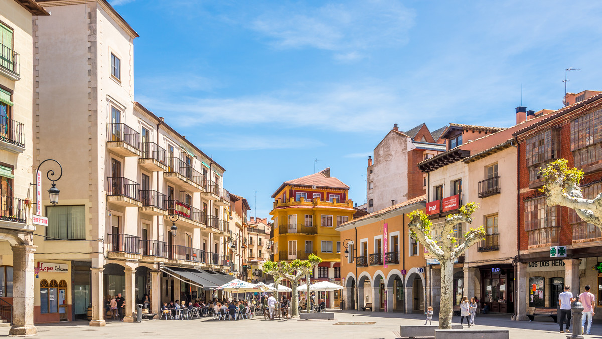 Hiszpania: miasto Aranda de Duero ogłasza, że wygrało z koronawirusem