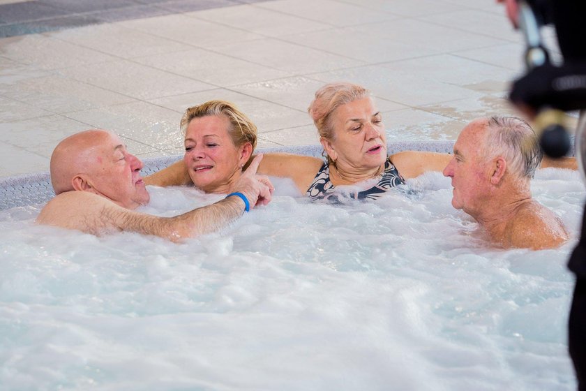 Sanatorium Miłości, jacuzzi