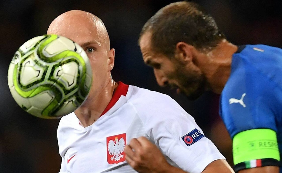 UEFA bierze na celownik Polskę za mecz z Włochami. Za rasistowskie zachowanie kibiców