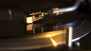 Turntables mit Direktantrieb ab 250 Euro im Vergleich