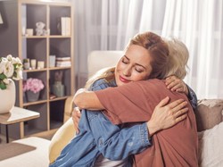 Czy spotkanie z osobą, która pokonała koronawirusa jest bezpieczne?