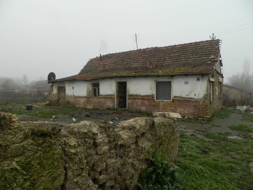 Kuća u Srpskom Krsturu u kojoj je brat navodno obljubio sestre