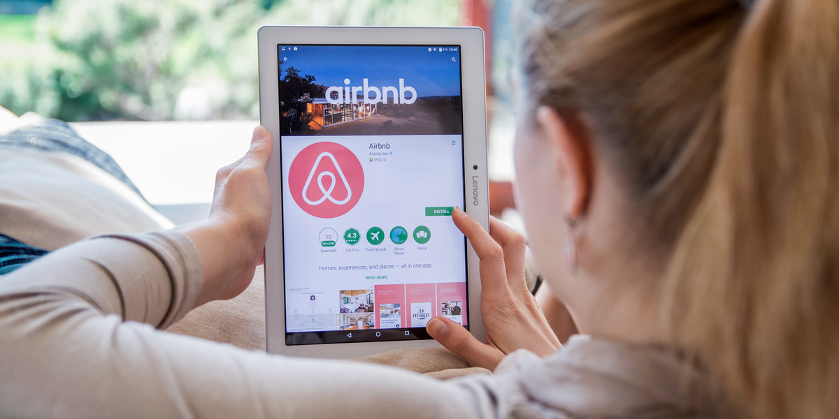 Serwis Airbnb będzie działał na bardziej przejrzystych zasadach