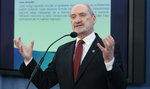 Macierewicz poucza znanego dziennikarza