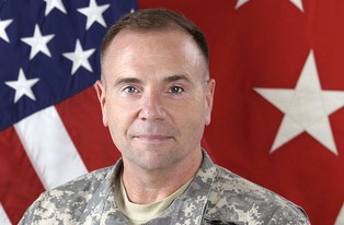 Ben Hodges: Wycofanie części wojsk USA z Niemiec to osłabienie NATO i prezent dla Rosji