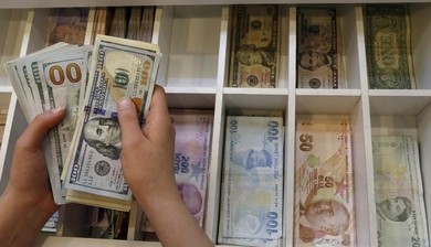 Coronavirus: World Health Organisation cautions countries on the spread of the disease through banknotes