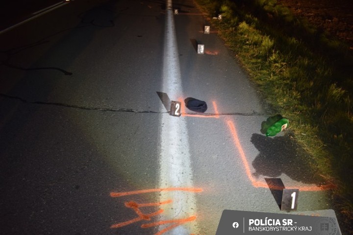 Tragická nehoda si vyžiadala život chodca.
