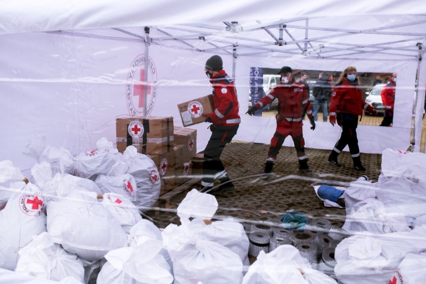 Jurek Owsiak z WOŚP pomaga uchodźcom na granicy z Białorusią. Otwierają Punkt Humanitarny