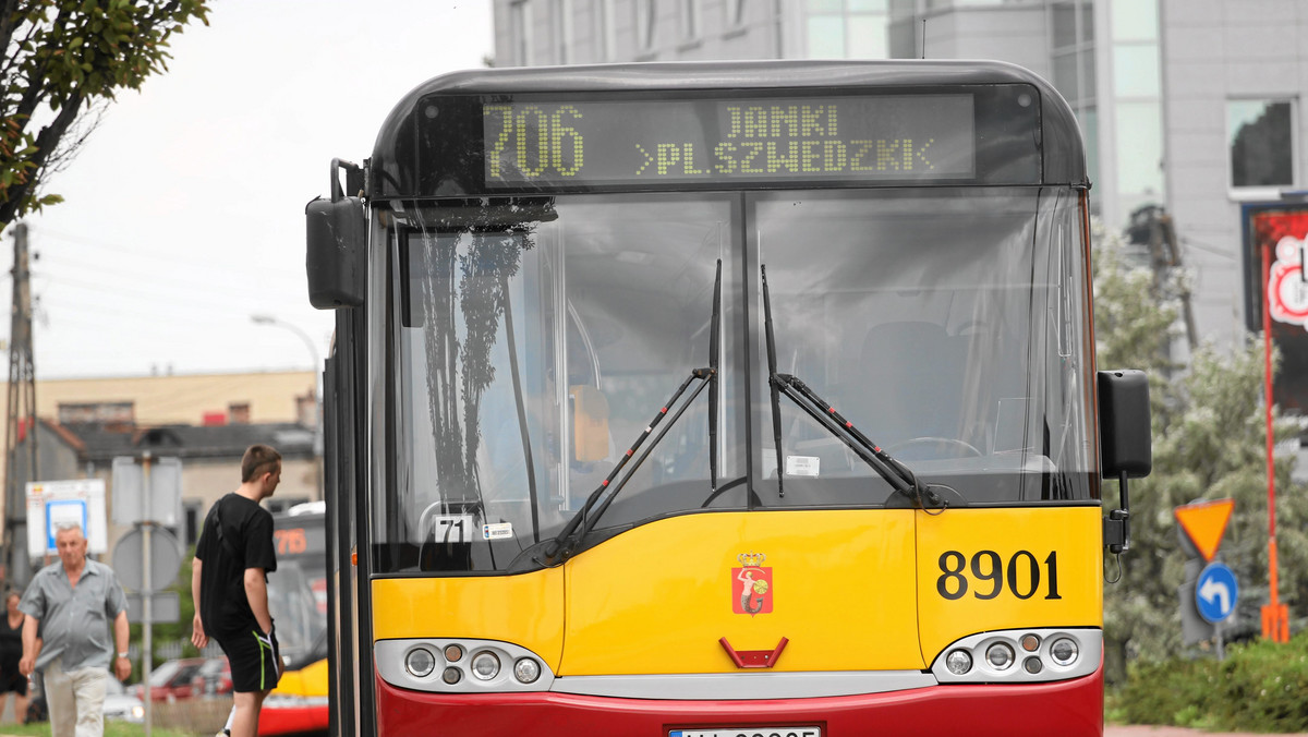 We wtorek policja zatrzymała kierowcę autobusu linii 195, który miał ponad dwa promile alkoholu we krwi - podaje tvnwarszawa.pl.