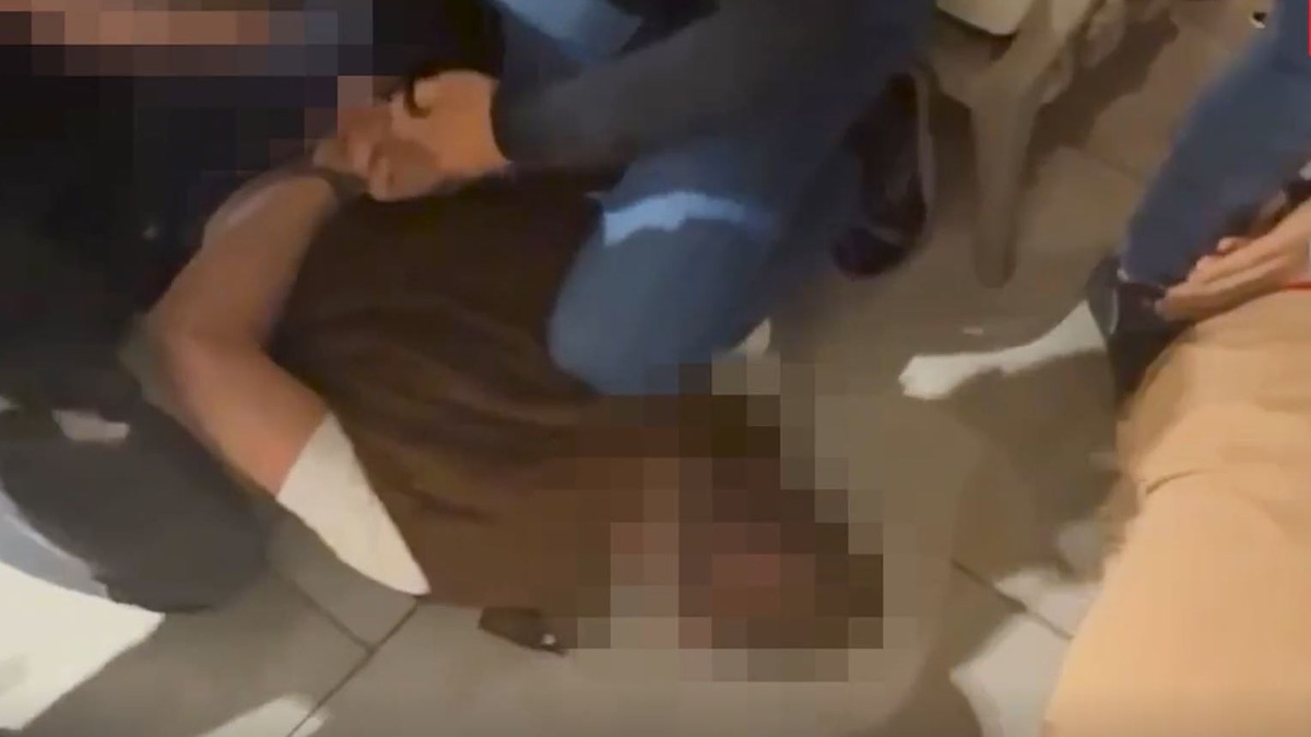 Hapšenje u tržnom centru