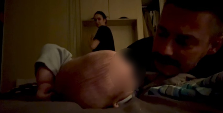 Milan Vasić sa sinom, žena upala u kadar