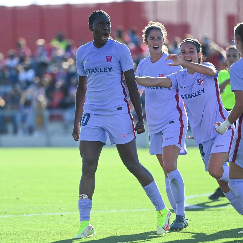 Oshoala gana el Trofeo Pichichi con el Barcelona Femini