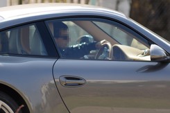 Na co Dubieniecki zamienił tanie auto? Tak lansował się za kierownicą elity