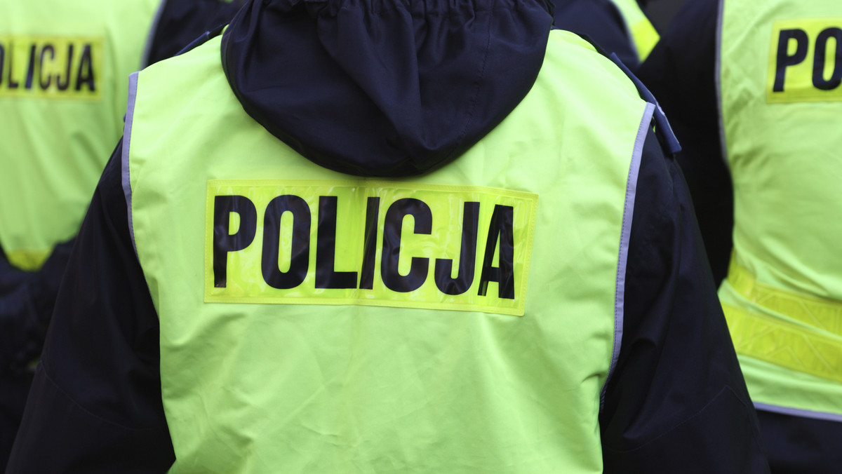 Dzięki współpracy opolskich policjantów z funkcjonariuszami z Francji, Hiszpanii i Rumunii rozbito międzynarodową szajkę okradającą ciężarówki - poinformowało biuro prasowe KW Policji w Opolu.