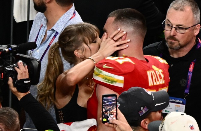 Tejlor Svift i Travis Kelsi