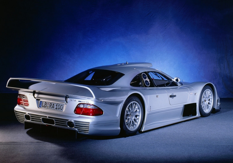 Mercedes CLK GTR – dwie sztuki na sprzedaż