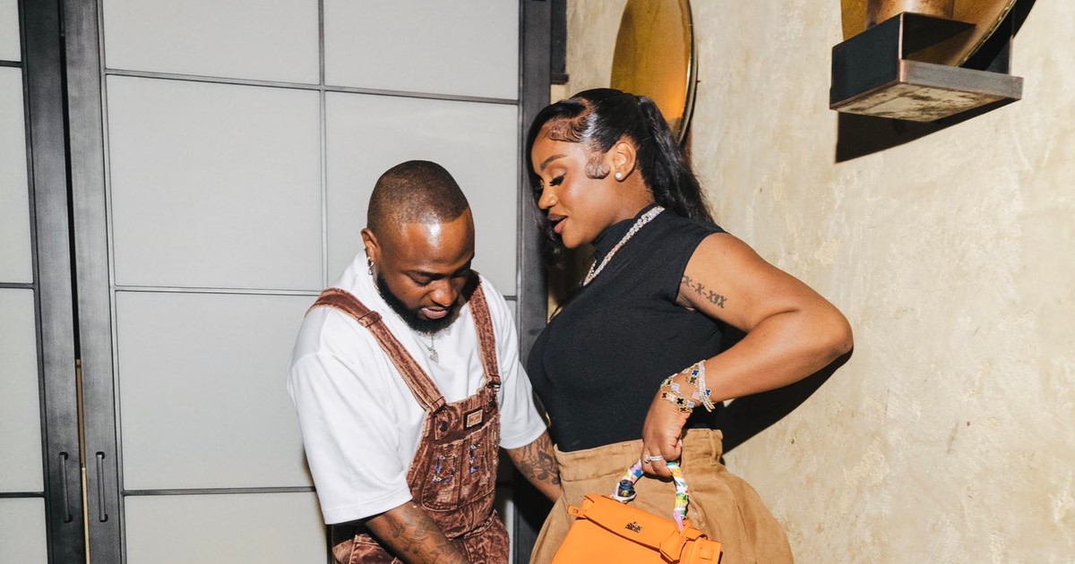 We found Chef Chi's Grammy Awards outfit on Jumia - Vimarsana News