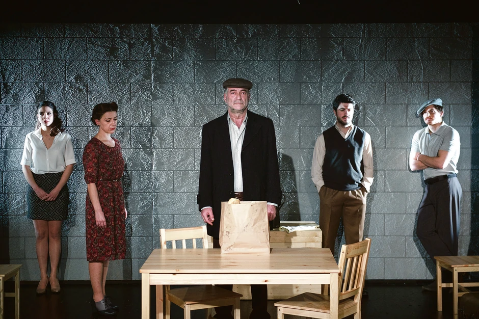 Druga strana američkog sna: Predstava je na matičnoj sceni premijerno izvedena u decembru 2015.