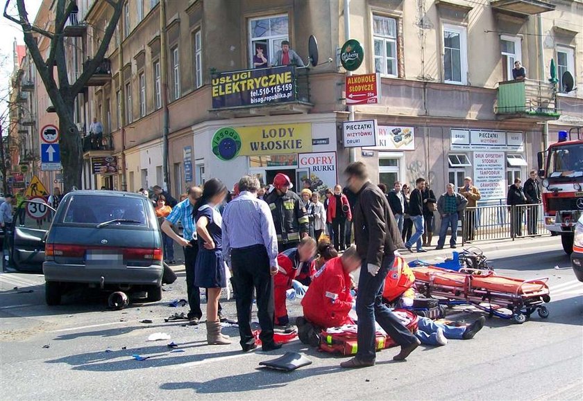 Pędził przez miasto jak szalony!