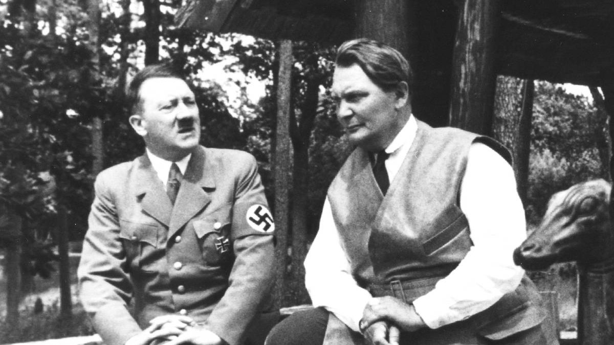 În 1938, Hitler a cumpărat un tablou din colecția lui Mihail Kogălniceanu și l-a oferit cadou. După aproape 140 de ani, ar putea reveni în România