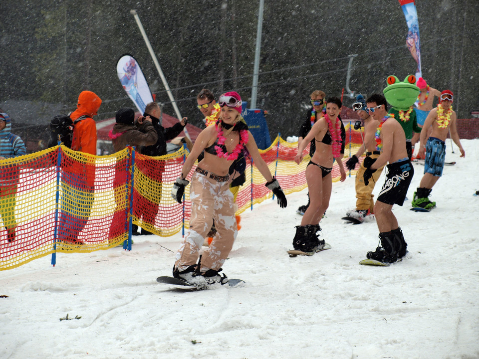 Bikini Skiing 2014 z Mają Bohosiewicz