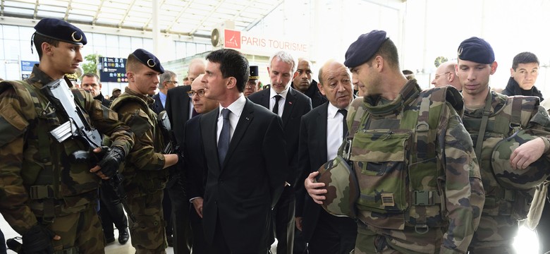 Francuski premier ostrzega przed zamachami: Mogą uderzyć we Francji lub innych krajach Europy