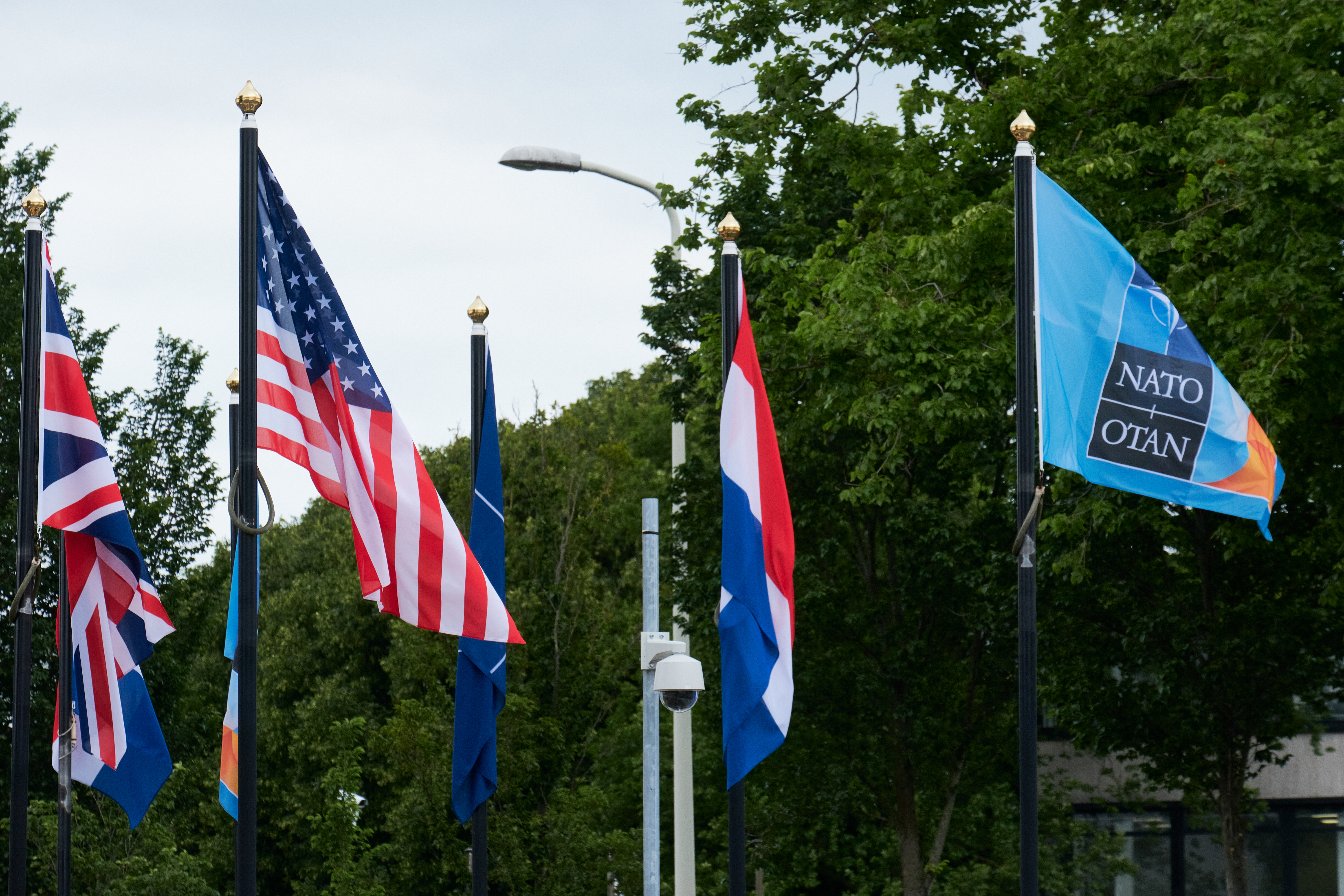 Países Bajos y Noruega relevan a Suecia en misión OTAN