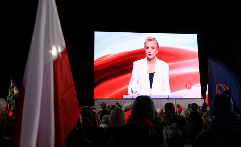 Joanna Scheuring-Wielgus w trakcie debaty w TVP