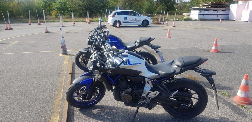 Złodzieje ukradli motocykle z auto szkoły w Łodzi