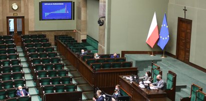 W Sejmie debata o budżecie, minister finansów nieobecny. Opozycja oburzona