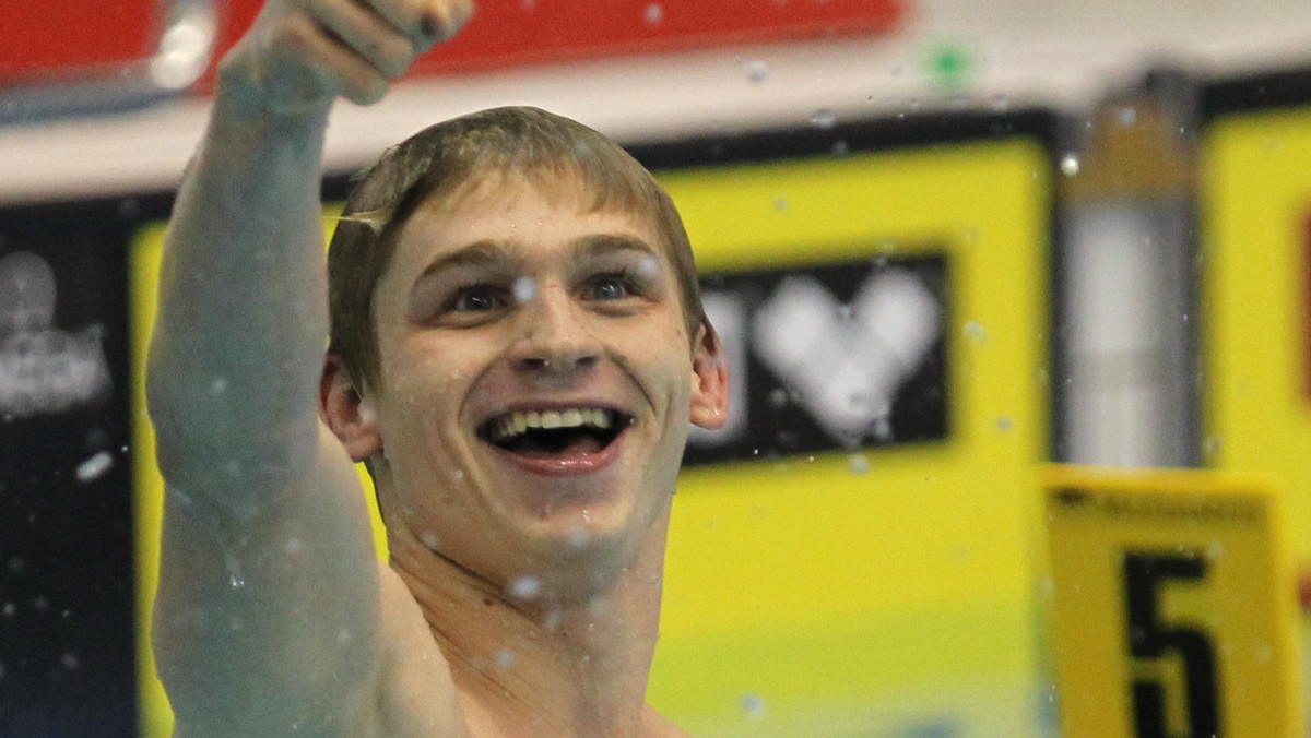 Radosław Kawęcki był najszybszy w eliminacjach na 100 m stylem grzbietowym. Polak wygrał poranną sesję z wynikiem 51,54. Do półfinału awansował także Marcin Unold (52,57).