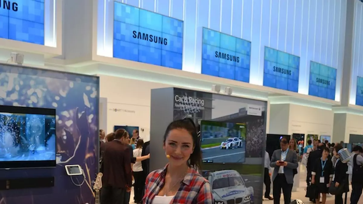 Gorące hostessy na IFA 2013 - galeria zdjęć