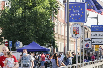 Firmy uciekają przed Polskim Ładem do Czech. Kancelarie mają pełne ręce roboty