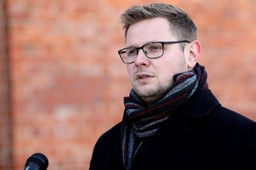 Woś: Projekt ustawy o SN – pisany umlautami, a nie w języku polskim. Solidarna Polska go nie poprze